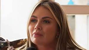 La vida se me estaba yendo': Sara Uribe habla de la delicada situación que  la llevó a tocar fondo | Red+ Noticias 15 Minutos