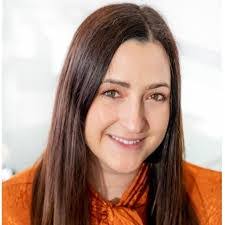 Kara Stang's Instagram, Twitter & Facebook