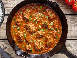 Cover the dish with a lid and carefully transfer it to the oven. How Many Calories In A Homemade Chicken Madras Curry