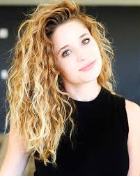 How to Style Curly Hair, According to Ciara's Hairstylist