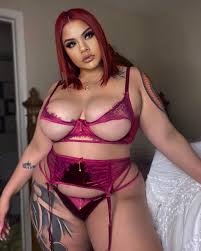 Stephanie D. Gonzalez - Free pics, galleries & more at Babepedia