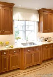 Kitchen Idea Of The Day Traditional Light Wood Kitchens By Crown Point Cabinetry Love T Wood Kitchen Cabinets Kitchen Cabinet Remodel Light Wood Kitchens