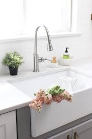 the perfect farmhouse sink and faucet