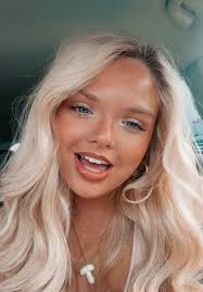 mace (@macee.lawrence)