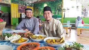 Sangat menarik bukan masakan khas bangka tersebut? Rindu Nikmati Lempah Kuning Yang Menggoda Warung Lempah Kuning Bang Agoes Jadi Pilihan Tepat Bangka Pos