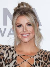 Danielle Bradbury 新闻传媒库存照片- 库存图片| Shutterstock Editorial