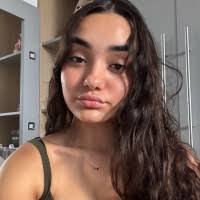 20+ "Larissa Mares" profiles