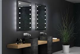 Lampada da specchio faro collezione relax. Specchi Per Bagno Con Luci Integrate Unica By Cantoni
