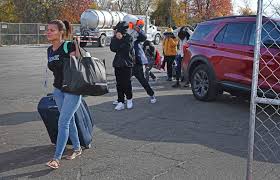 First migrants arrive at NYC's Floyd Bennett Field — only to scoff and  leave isolated site