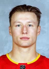 Player photos for the 2021-22 Seattle Thunderbirds at hockeydb.com