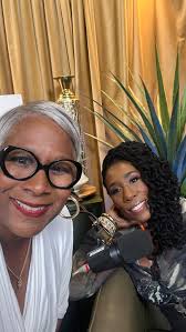 Lori Hanford (@greydimples) • Instagram photos and videos