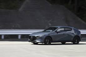 Price details, trims, and specs.new 2021 mazda 3 hatchback changes: 2019 Mazda3 Sport Vs 2019 Toyota Corolla Hatchback Spec Comparison Motor Illustrated