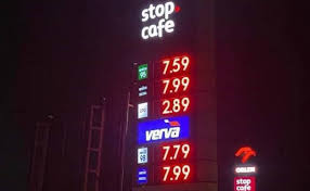 Pkn orlen s.a., 5,60 zł (+12 gr), 5,55 zł (+12 gr), 5,82 zł (+14 gr) . Panika Podwyzki I Kolejki Na Stacjach Benzynowych Co Z Dostawami Hurtowymi Paliw Dla Gospodarstw Rolnych