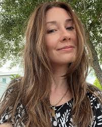 Megan Harney's Instagram, Twitter & Facebook