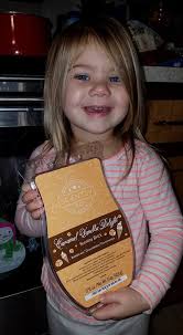 If you didn't make it into Paper Moon, LLC yesterday 💜🎳 Striking Scents  with Christie 🎳 💜 left some free samples! Come grab some and look around!  Here until 4. Those in