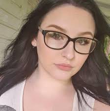 Nikki Stokes in people