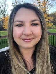 Just out of the shower selfie. Honoring @pamelaanderson @lastshowgirl and  her no make up ownership of self. Sober. Strong. Steady on. Thanks  @hollywoodauthentic @npealcashmere for the jumper! Let's F&@KING GO 66!