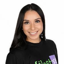 Lianna Alvarez's Instagram, Twitter & Facebook