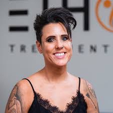 Stacey Wisniewski's Instagram, Twitter & Facebook