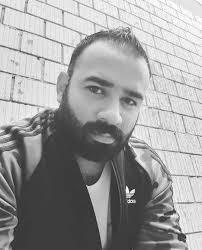 بشار الشطي kuwaiti artist️ @joy_productions. Ø¨Ø´Ø§Ø± Ø§Ù„Ø´Ø·ÙŠ ÙŠÙ†Ø¹ÙŠ ÙˆØ§Ù„Ø¯Ù‡ Ø¨ÙƒÙ„Ù…Ø§Øª Ù…Ø¤Ø«Ø±Ø© Ù…Ø¬Ù„Ø© Ø³ÙŠØ¯ØªÙŠ