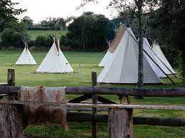 Une Nuit Insolite Dans Un Tipi Dans La Sarthe - Voyageurs Français