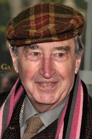 Mluv, mluv, zajímáš mě ⭐ 63% [Cause toujours... tu m'intéresses] (1979)