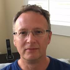 Learn about the Mentors helping entrepreneurs in our program