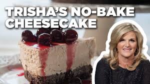 In fact, she has one surefire recipe that is loved my thousands across the south: Trisha Yearwood Makes Blackboard Butter Cookies Trisha S Southern Kitchen Food Network Youtube
