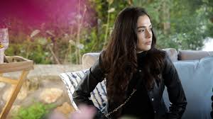 Sevilen dizisnin son bölümünün yayınlanmaması ise sosyal medya da da çok yankı uyandırdı. Son Yaz Tv Series 2021 Photo Gallery Imdb