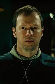 Donnie Wahlberg nailed this role : r/saw