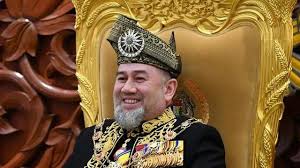 Jadual ini menyatakan nama sekolah serta singkatan, lokasi (nama bandar dan negeri), aliran pengajian mengikut pakej mata pelajaran yang ditawarkan, dan alamat laman web sekolah. Headline Raja Malaysia Sultan Muhammad V Turun Takhta Demi Cinta Global Liputan6 Com
