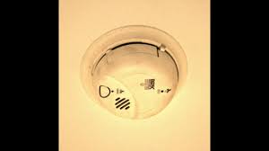 My smoke detector randomly beeps and i'm afraid to leave it attached to the ceiling in case it bothers the neighbour. How To Make Your Smoke Alarm Stop Beeping Youtube