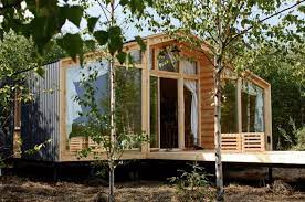 Fusion furnish offers the modular cabins for their clients as they are the manufacturers and suppliers of different type of modular office cabin and portable cabins in india. Prefab Cabins Beautiful Homes That Cost Less Than 30 000