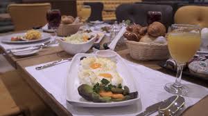 Republic square is only 300 metres away from the inn. Royal Inn Hotel Beograd Youtube