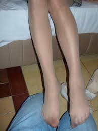 パンストつま先フェチ画像！透けて見える女性の足指 - 性癖エロ画像 センギリ