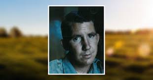 Jesse Hooker's Instagram, Twitter & Facebook