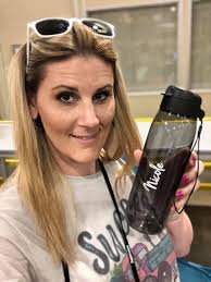 Did you know you can become a preferred member with Tupperware and enjoy a  discount for a year? 🤯 Check out your prices as a preferred member!!  Comment with a heart for