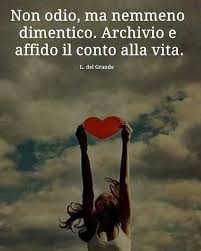 Innamorati Di Te Della Vita E Dopo Di Chi Vuoi In Inglese Frasi Belle Sempre Per Il Nostro Cuore La Nostra Anima E La Nostra Mente Frasi Belle Sempre Citazioni Sulla Lettura Citazioni Divertenti Citazioni Sagge