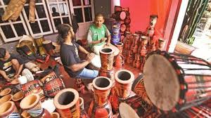 Selain itu, kempul seringkali digantung menjadi satu set dengan gong. Dampak Sosial Ekonomi Berdirinya Industri Kendang Jimbe Di Kota Blitar 1997 2014 Halaman All Kompasiana Com