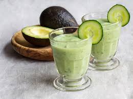 Die grüne frucht ist mittlerweile so fest in unseren alltag verankert wie der. Avocado Rezepte 55 Mal Grun Durch Alle Jahreszeiten