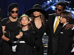 70,450,091 likes · 282,998 talking about this. Tochter Von Michael Jackson Hat Einen Ungeheuerlichen Verdacht Warum Ihr Vater Starb Business Insider
