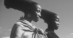 Zulu Barbara Tyrrell Copyright African Headdresses Coiffeurs Crowns Hats And Turbans African Hairstyles Zulu Women Traditional Hairstyle
