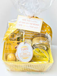 Box of sunshine of the theme of sunshine is really ruling the internet these for the gift idea search and here is another fun addition to it. A Cheer Up Sunshine Basket