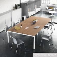 Simple table de réunion dans le style table de collectivité ou table pliante pratique pour le gain de pour les grandes salles de réunion, vous porterez votre choix sur une grande table de réunion ovale. Table De Reunion Pour 10 12 Personnes Quatro