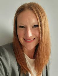 Molly Knott's Instagram, Twitter & Facebook