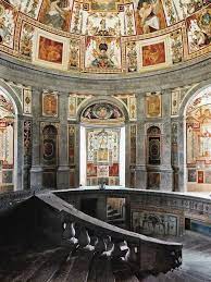 The pentagonal palazzo farnese sits majestically in the town and valley like the gem it is. Italian Landscapes Architetti Paesaggi Architettura