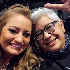 We made it to Billy Idol and Joan!! It's about to start 🎵🎸