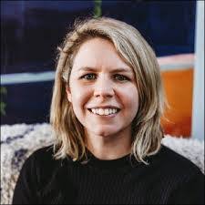 Ellie Hale's Instagram, Twitter & Facebook