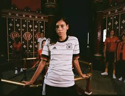A wembley va in scena una classicissima del calcio europeo. Maglia Germania Europei 2020 Adidas Torna Il Tricolore Tedesco