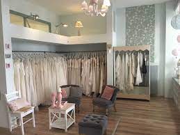 Franchise robe l'univers du mariage vous passionne ? Franchise Mariage L Univers D Elsa Gary Le Rendez Vous Des Mariees Originales Et Tendances